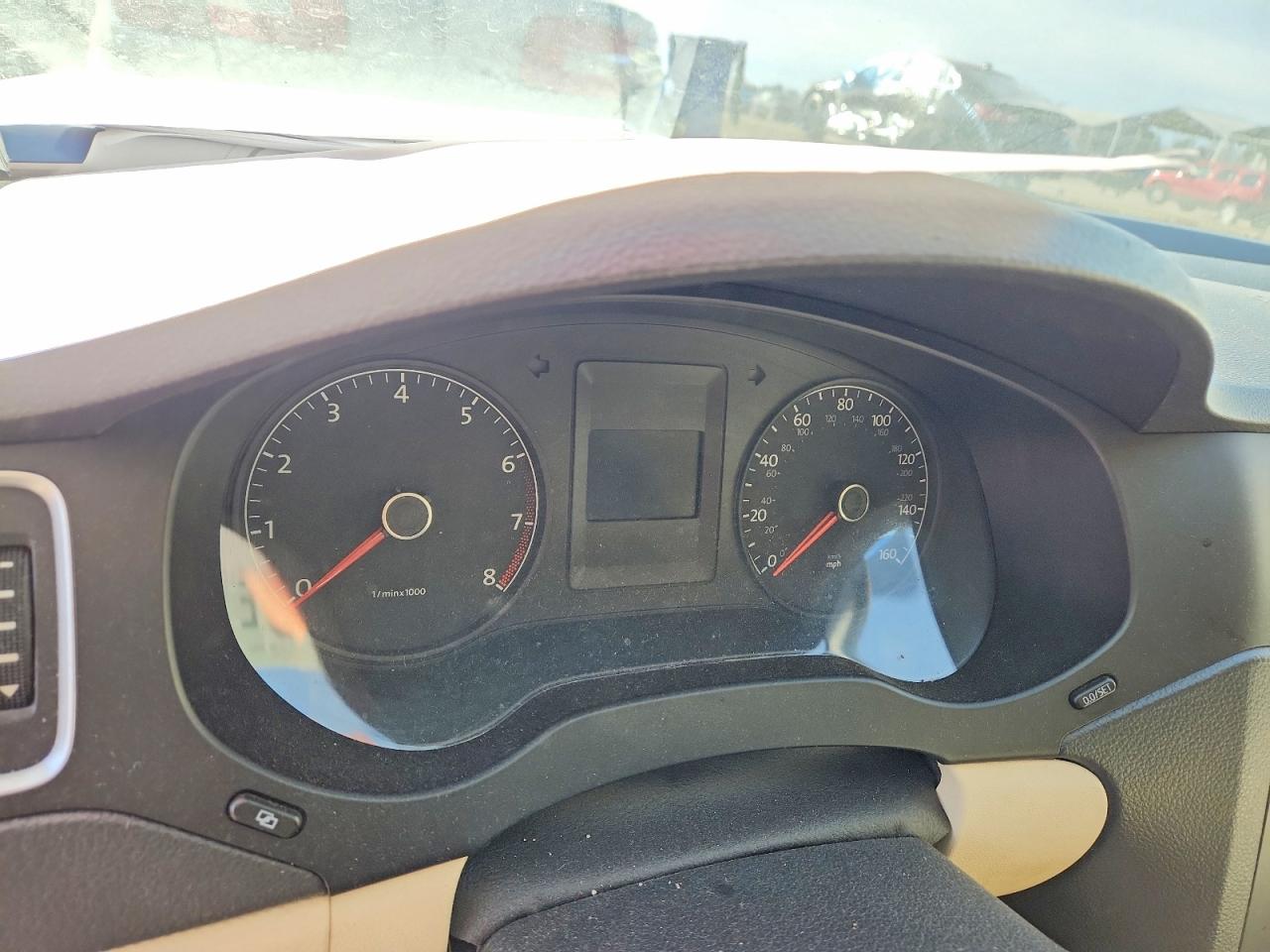 2011 VOLKSWAGEN JETTA SE photo 9