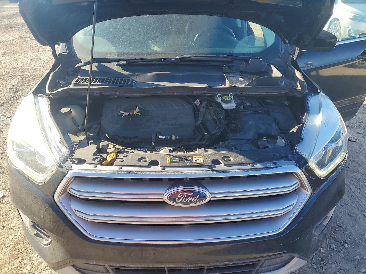 2017 FORD ESCAPE SE photo 23