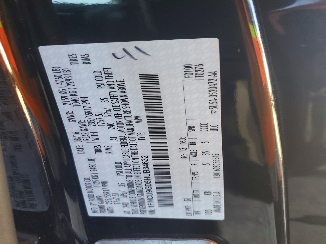 2017 FORD ESCAPE SE photo 25