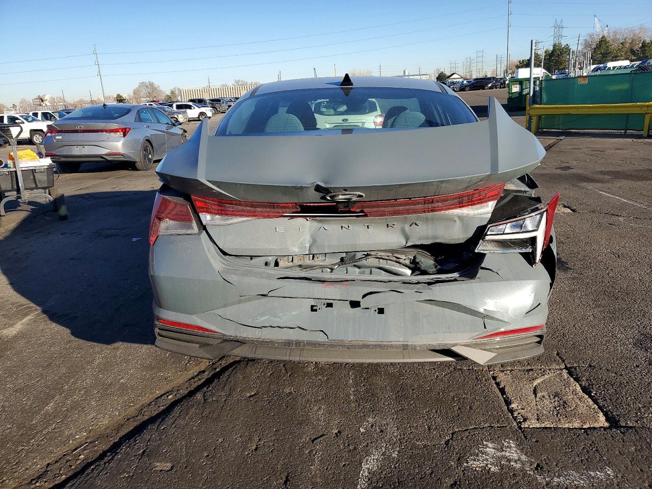 2022 HYUNDAI ELANTRA SEL photo 11