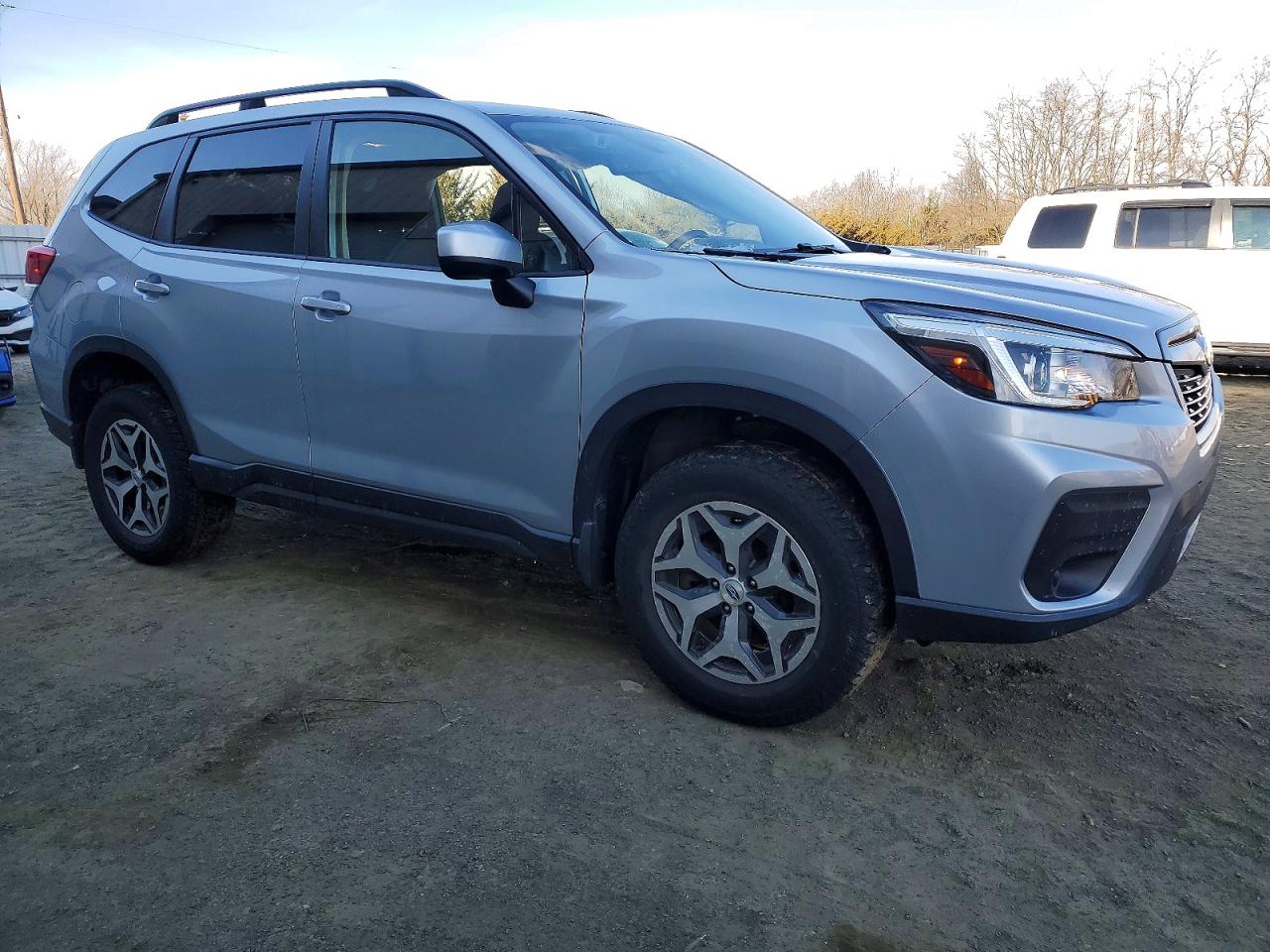 2020 SUBARU FORESTER PREMIUM photo 4