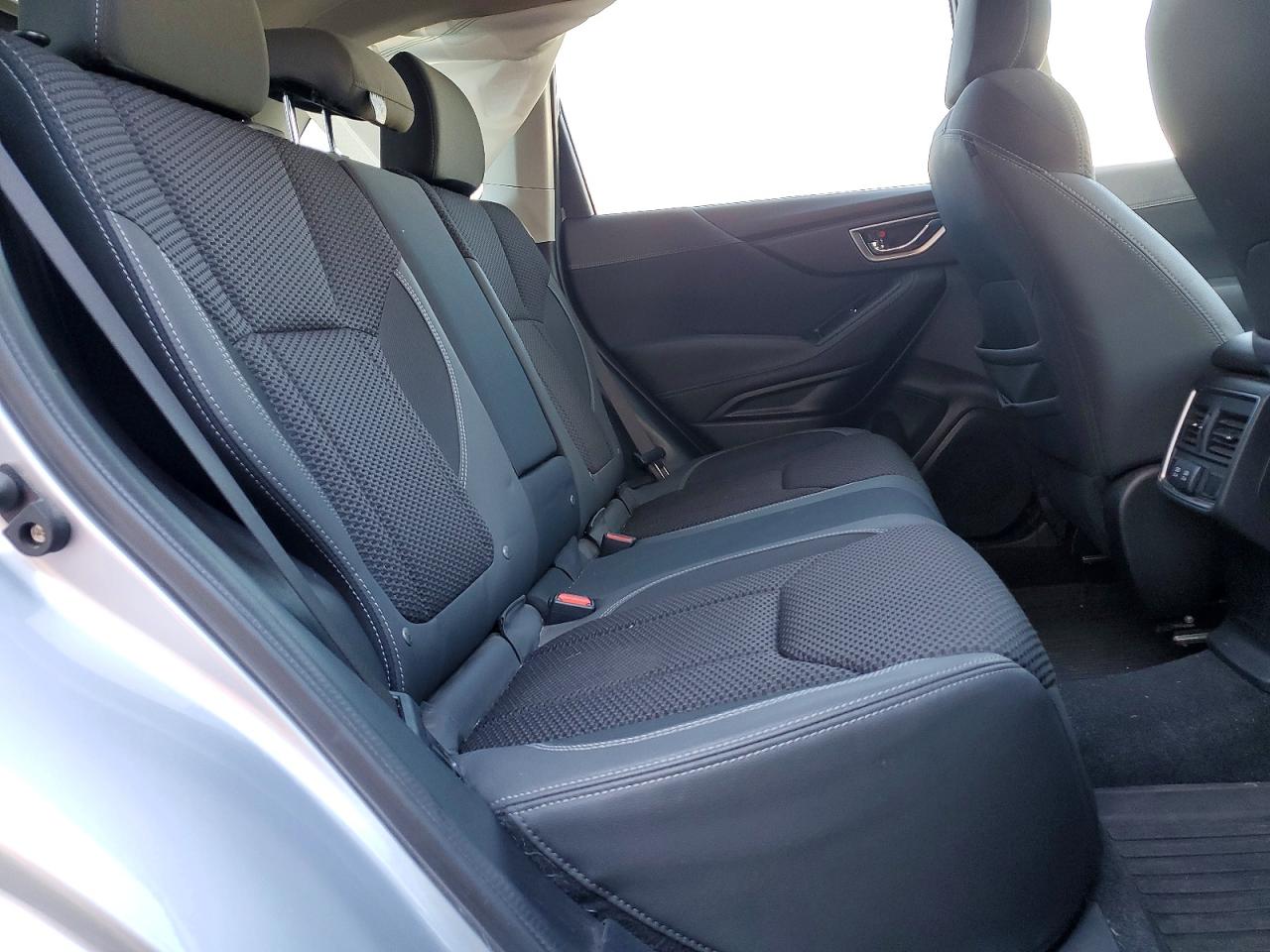 2020 SUBARU FORESTER PREMIUM photo 11