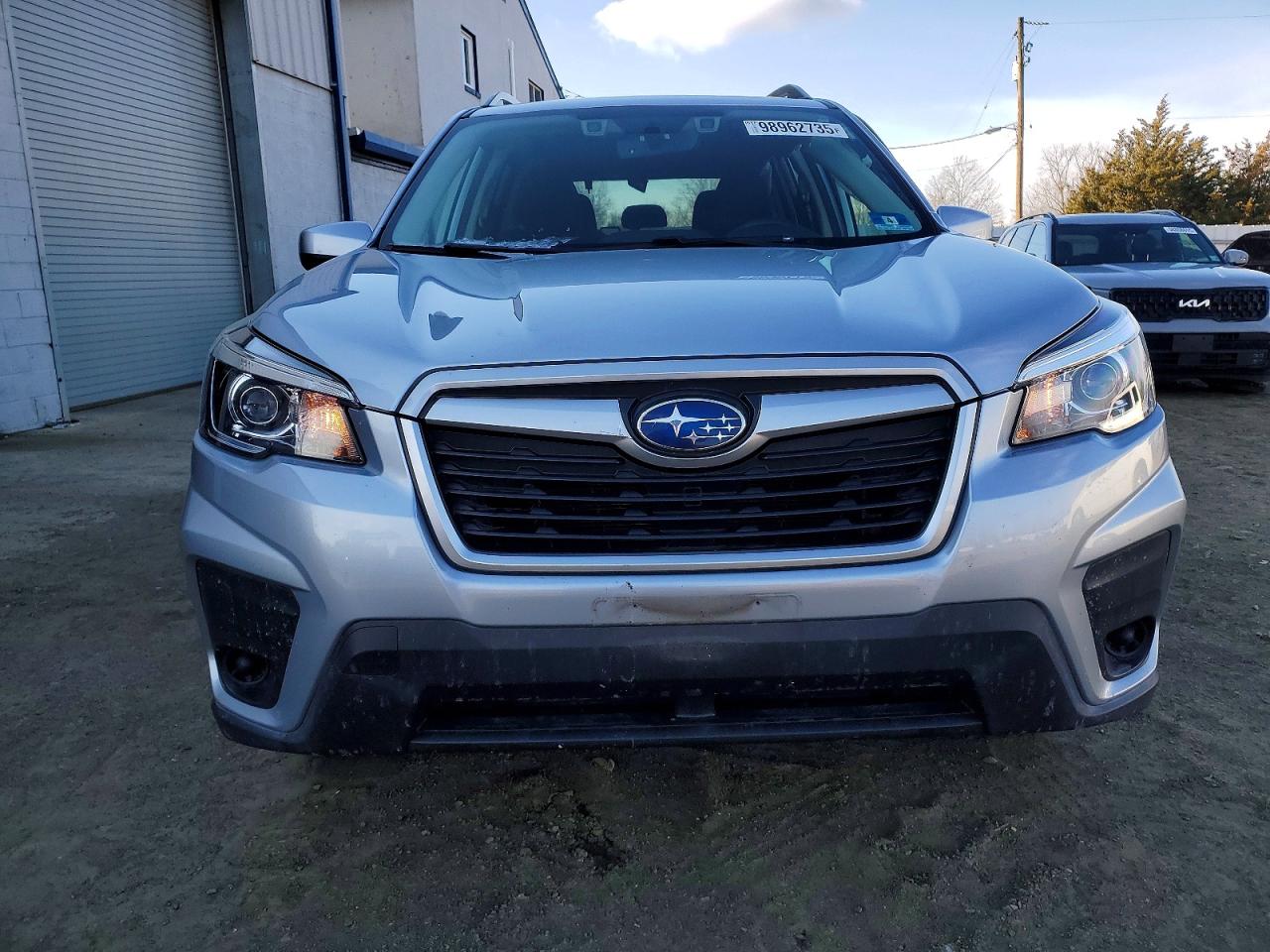 2020 SUBARU FORESTER PREMIUM photo 5