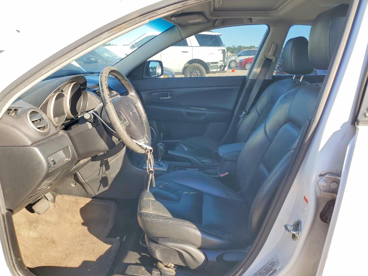 2005 MAZDA 3 HATCHBACK photo 7