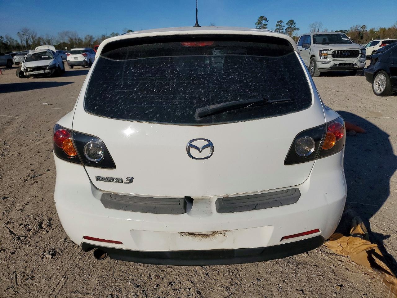 2005 MAZDA 3 HATCHBACK photo 6