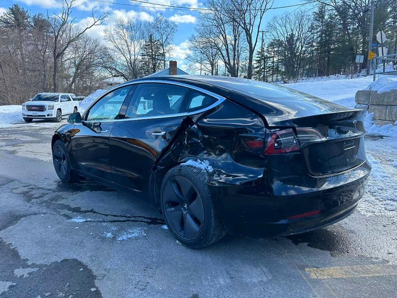 2018 TESLA MODEL 3 photo 3