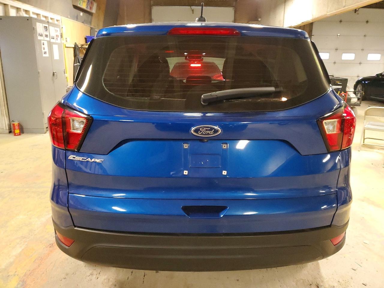 2019 FORD ESCAPE S photo 6