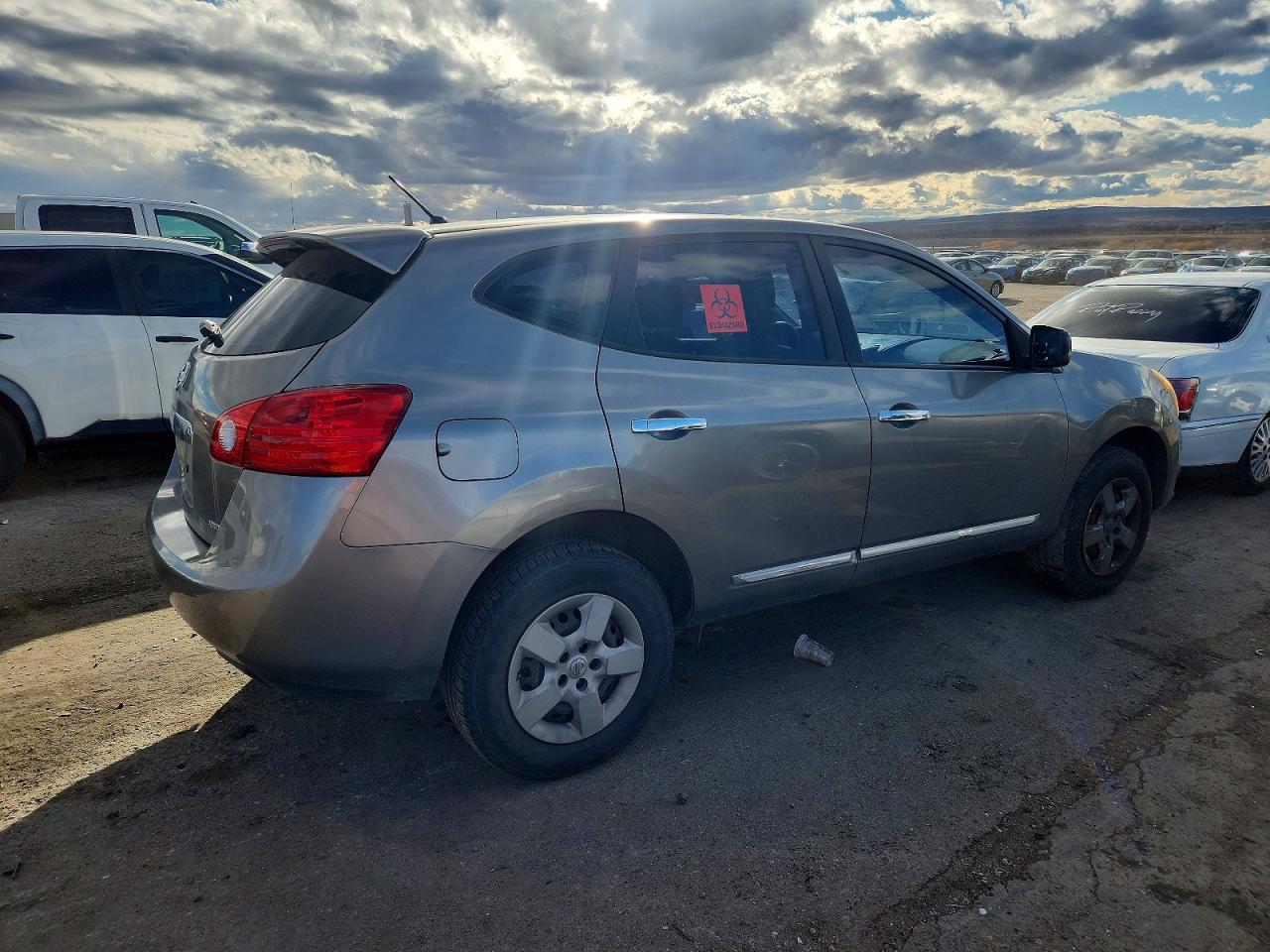 2013 NISSAN ROGUE S photo 3