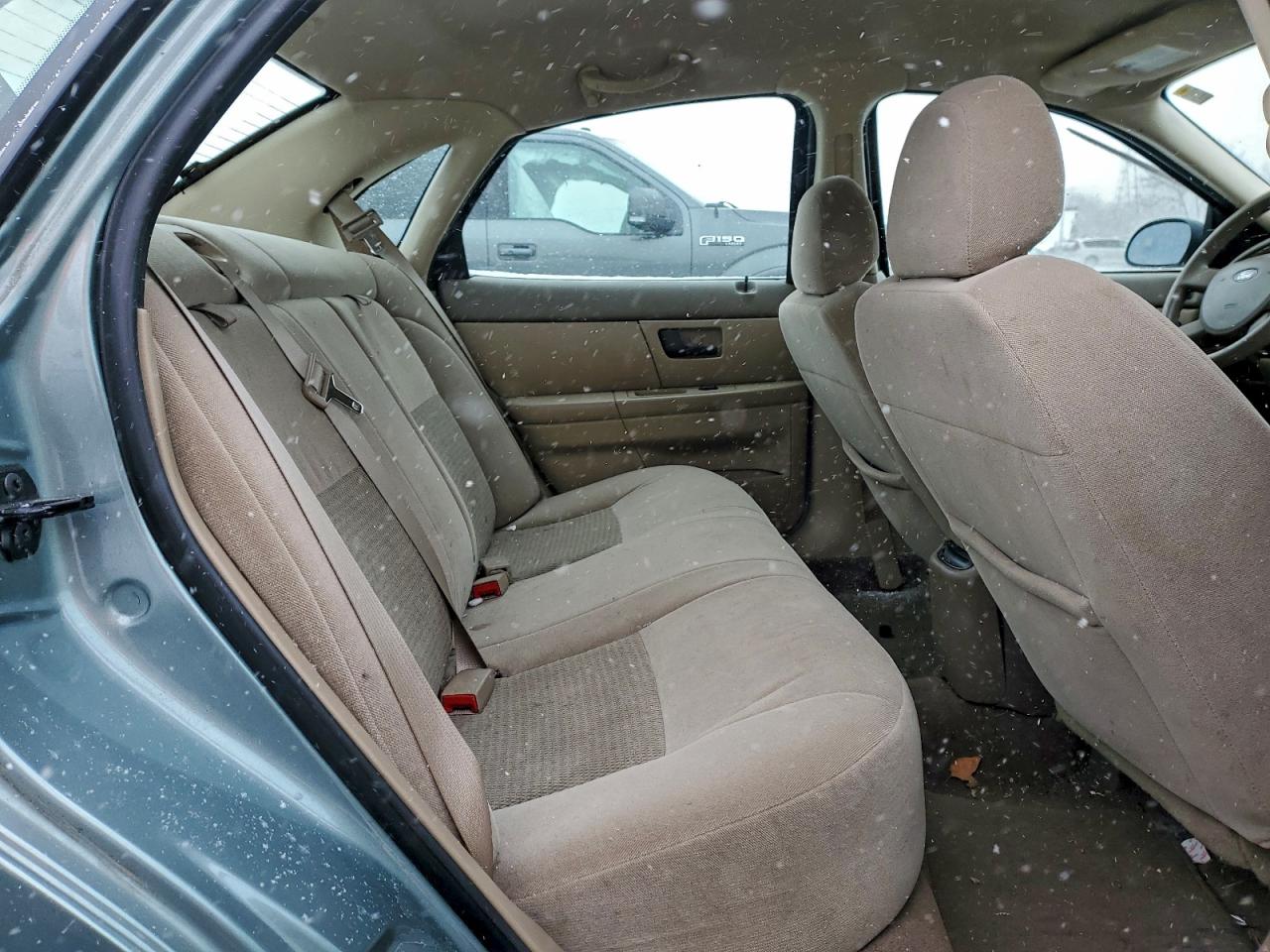 2005 FORD TAURUS SE photo 10