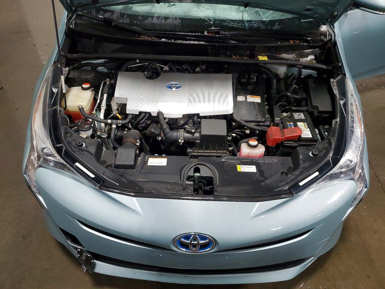 2016 TOYOTA PRIUS photo 12