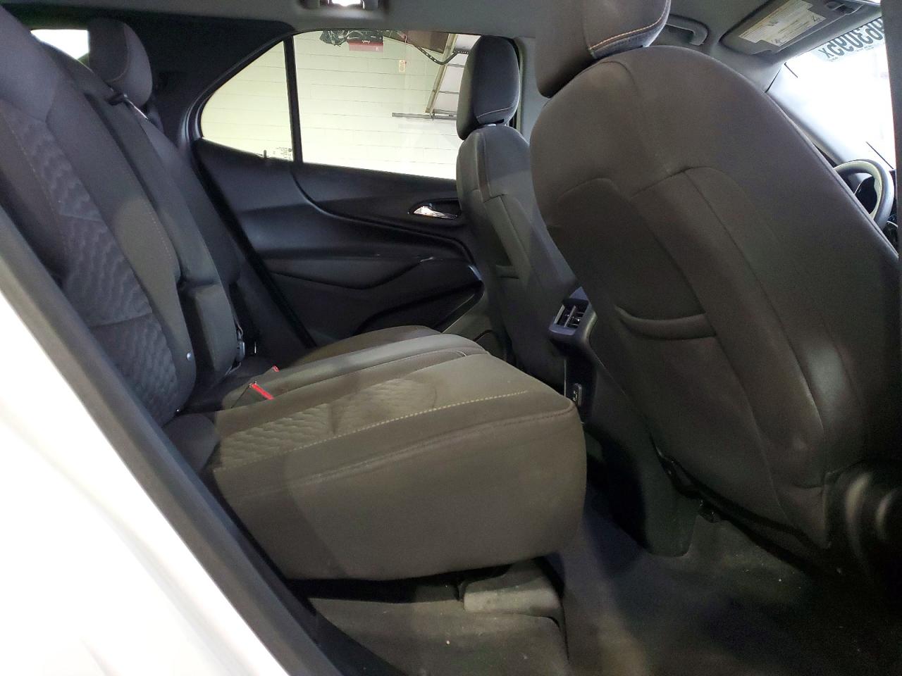 2019 CHEVROLET EQUINOX LT photo 11