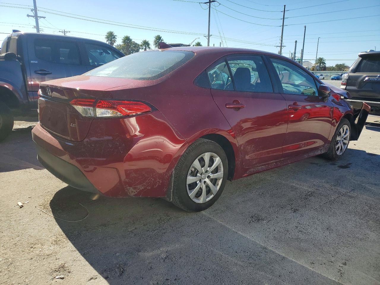 2025 TOYOTA COROLLA LE photo 3