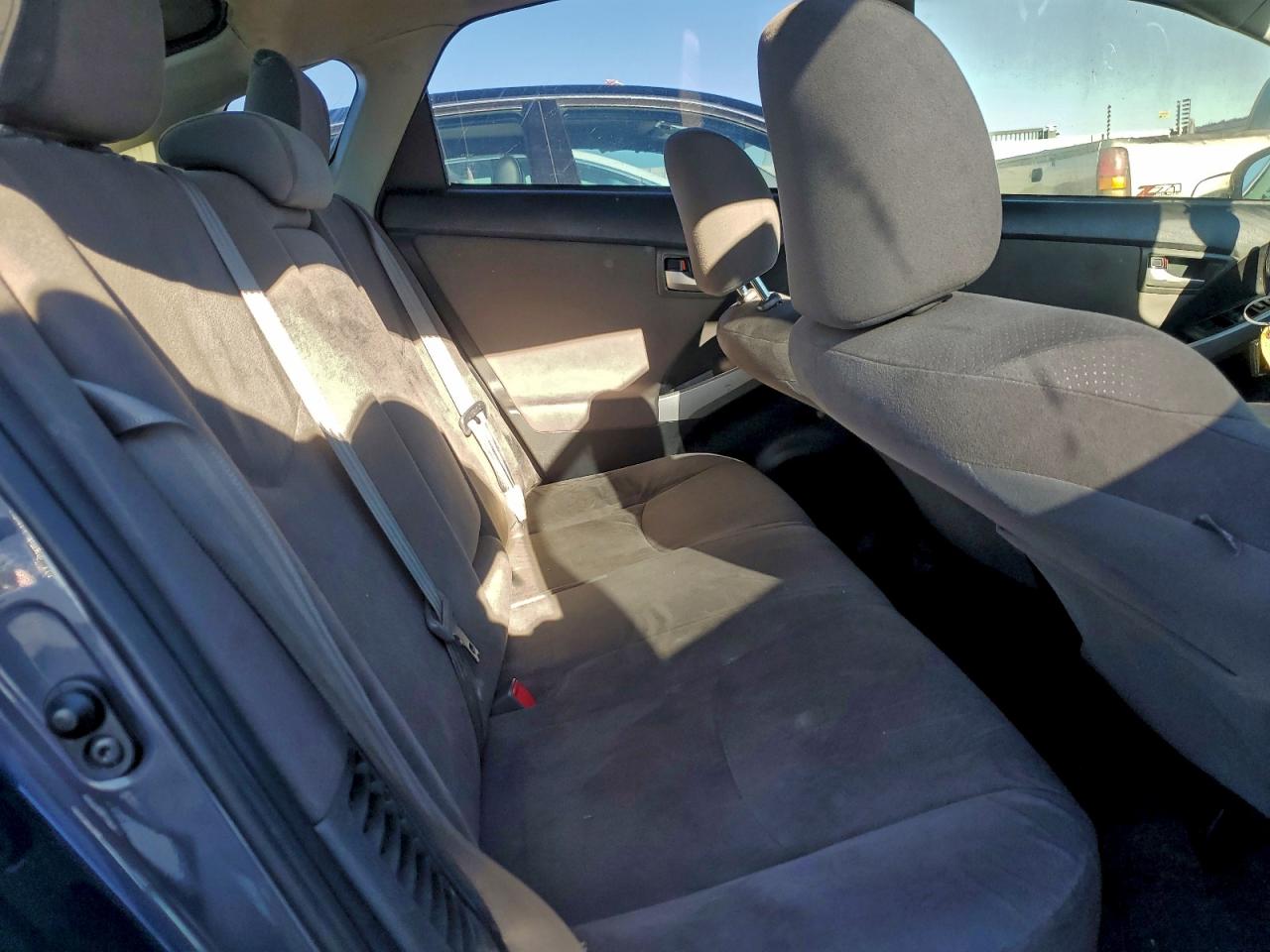 2014 TOYOTA PRIUS photo 10