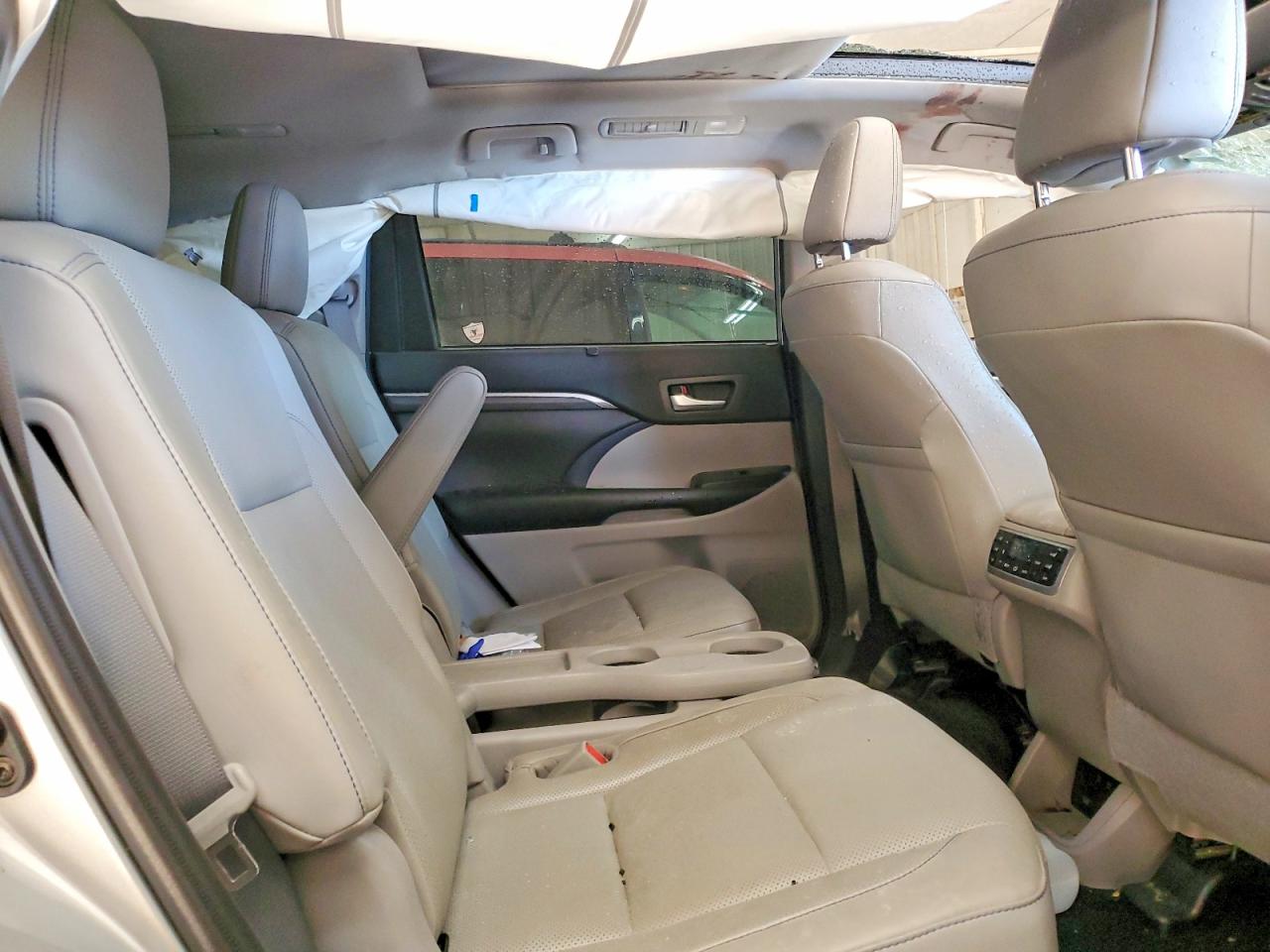 2019 TOYOTA HIGHLANDER LIMITED photo 11