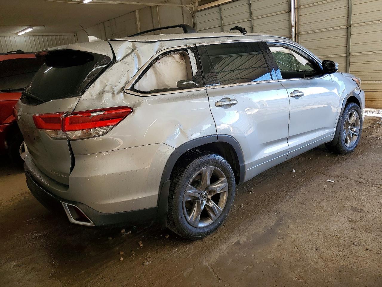 2019 TOYOTA HIGHLANDER LIMITED photo 3