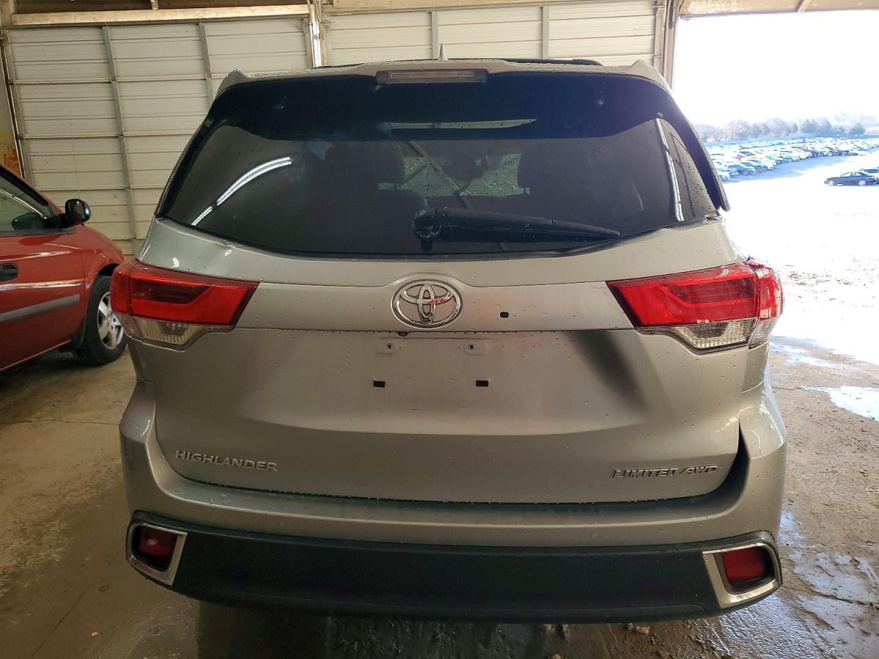 2019 TOYOTA HIGHLANDER LIMITED photo 6