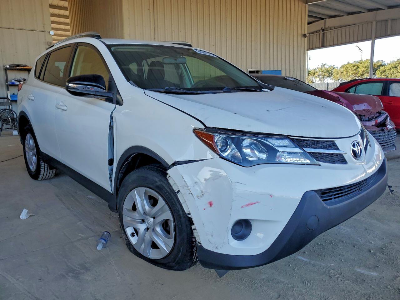 2014 TOYOTA RAV4 LE photo 4