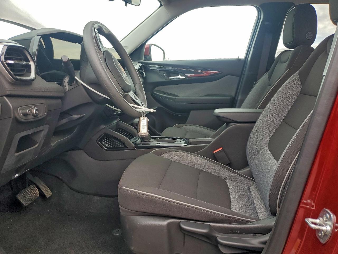 2025 CHEVROLET TRAILBLAZER LT photo 13