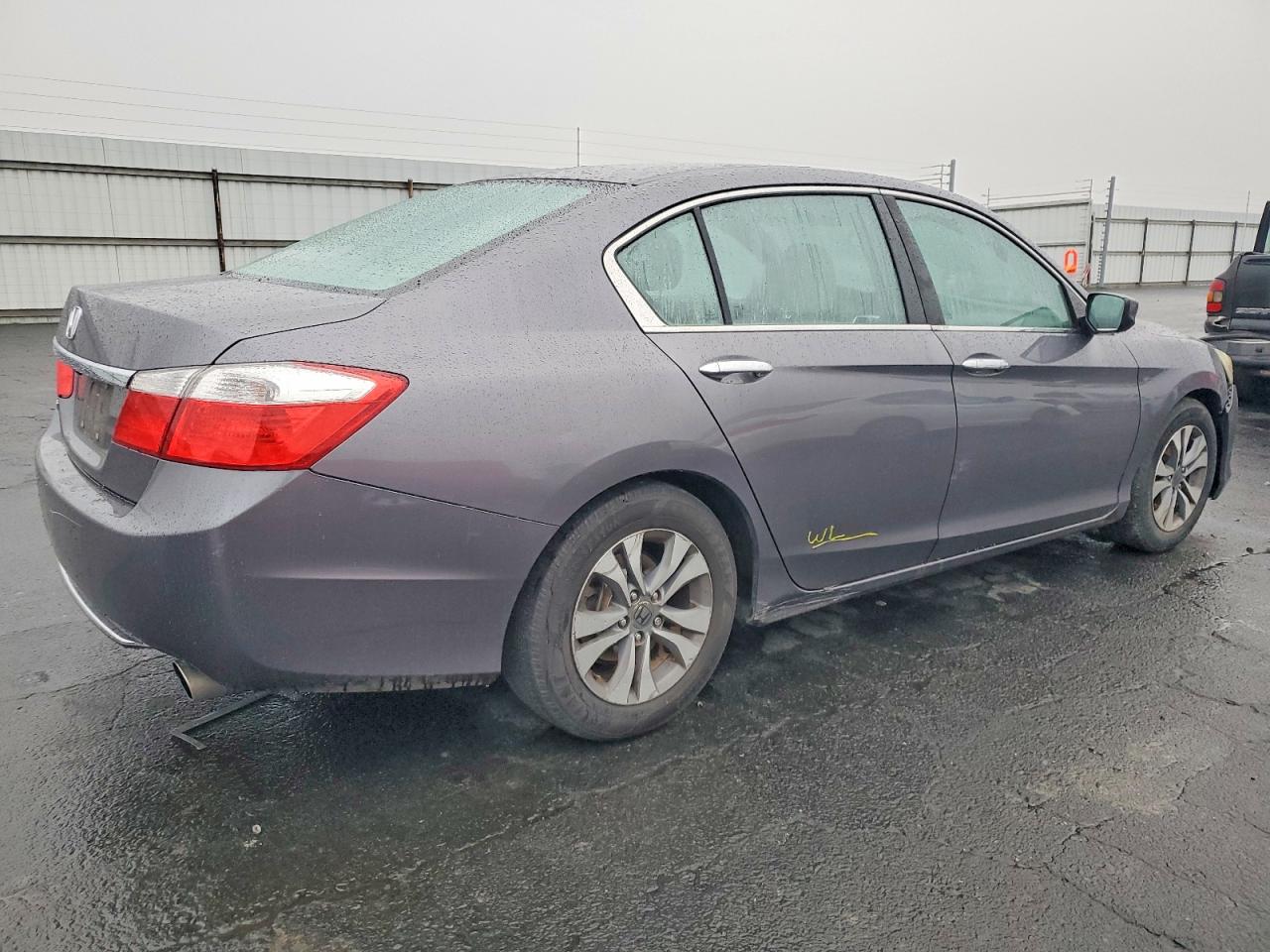 2015 HONDA ACCORD LX photo 5