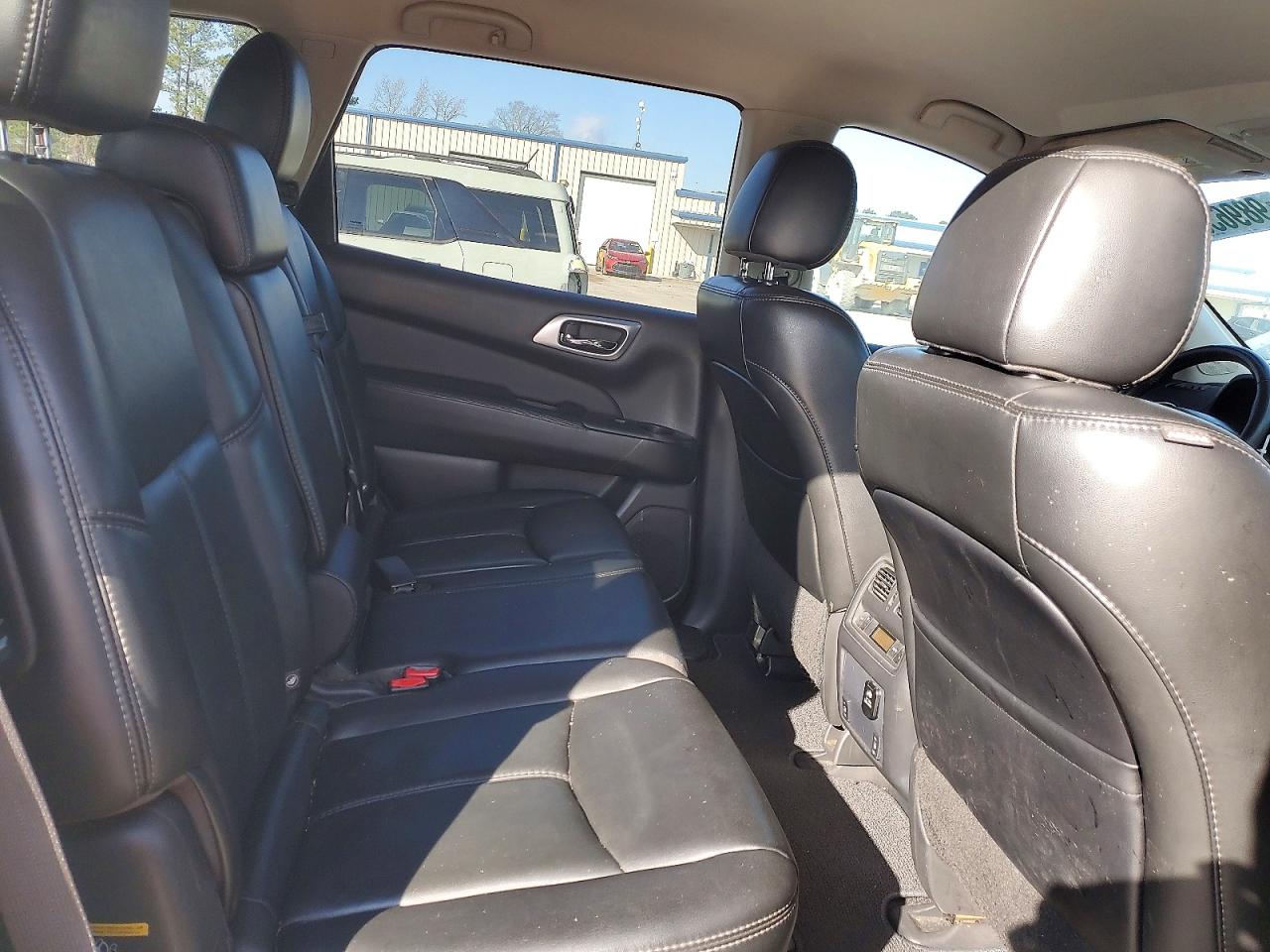 2017 NISSAN PATHFINDER S photo 21