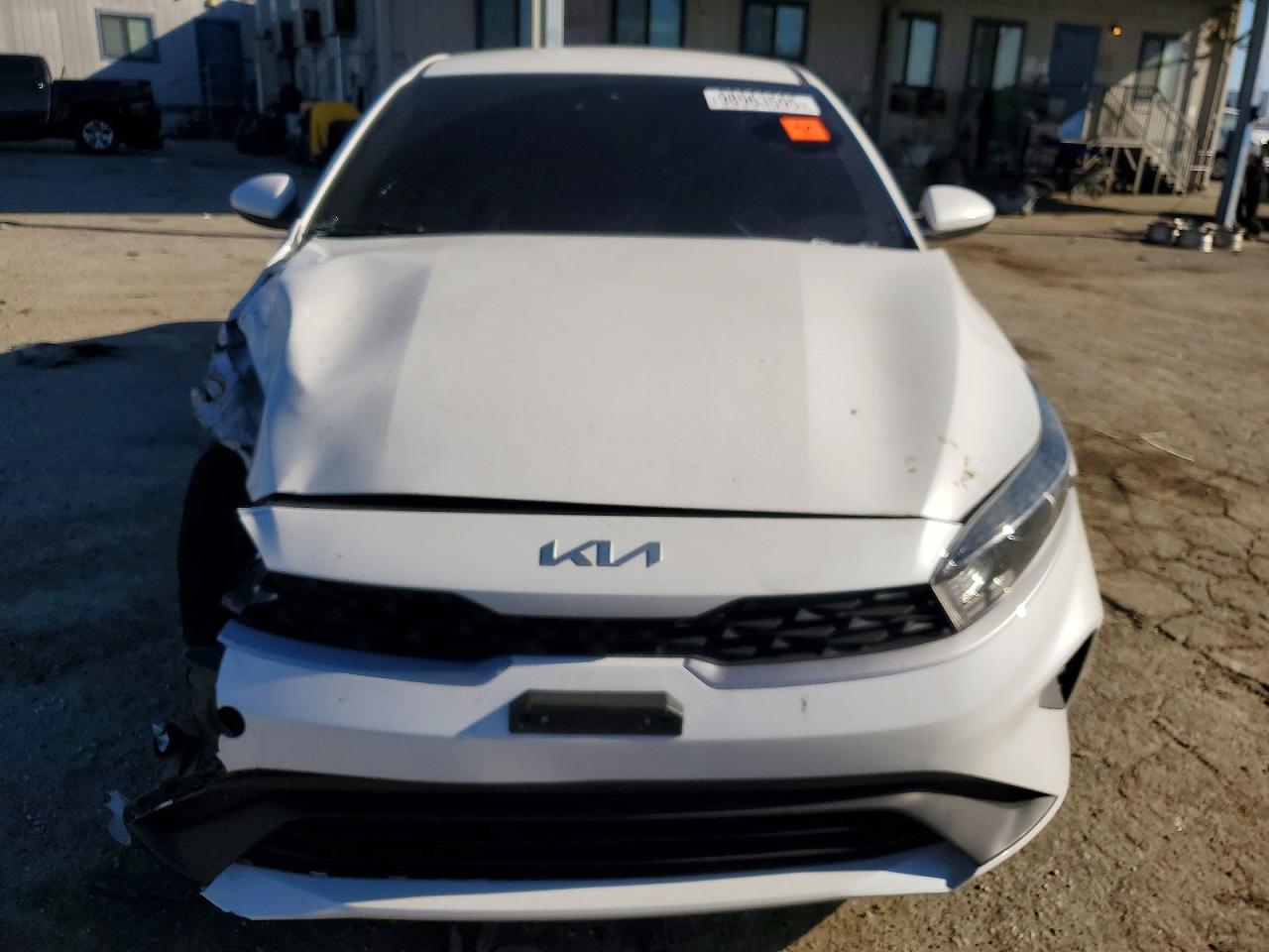 2023 KIA FORTE LX photo 5