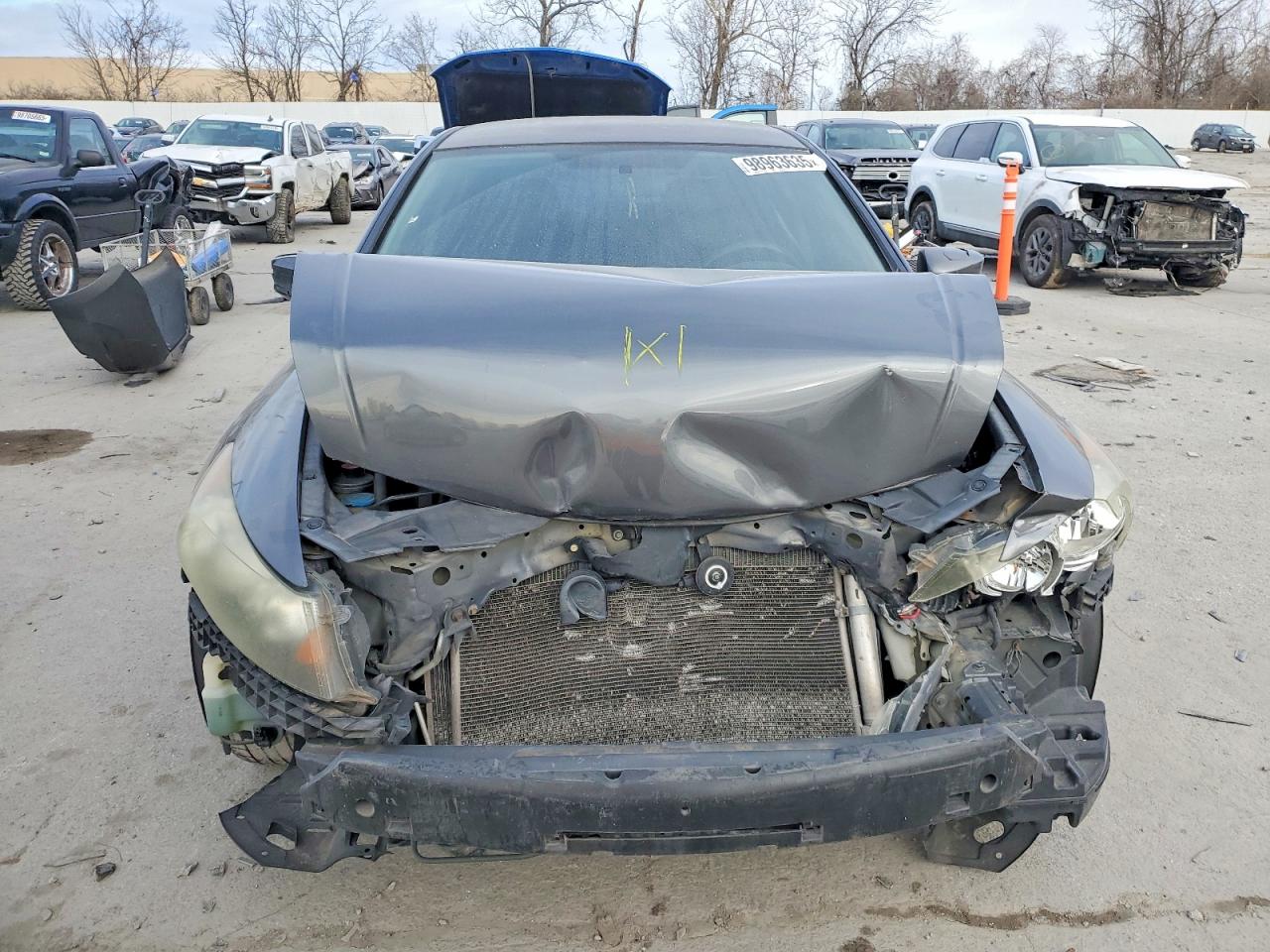 2010 HONDA ACCORD LX photo 9