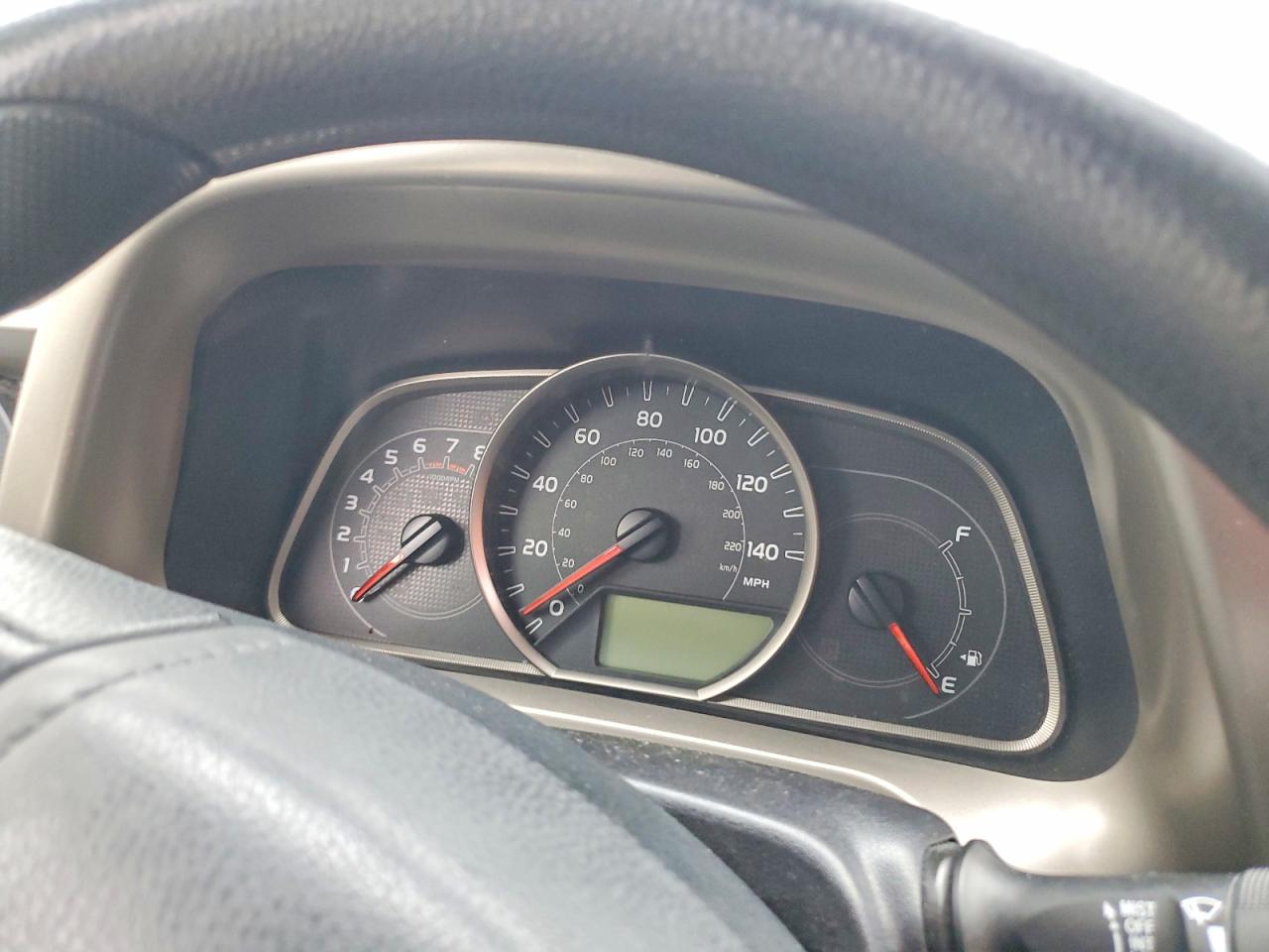 2014 TOYOTA RAV4 XLE photo 9