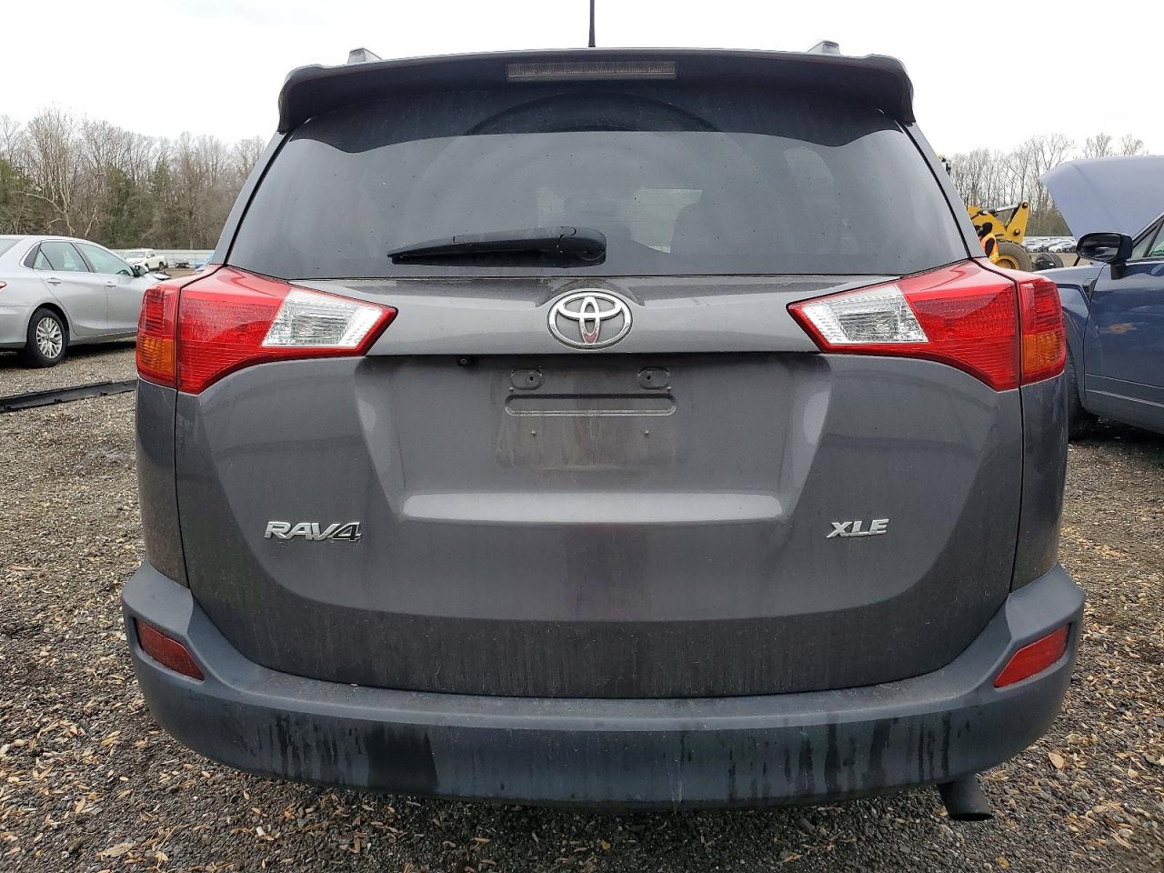 2014 TOYOTA RAV4 XLE photo 6