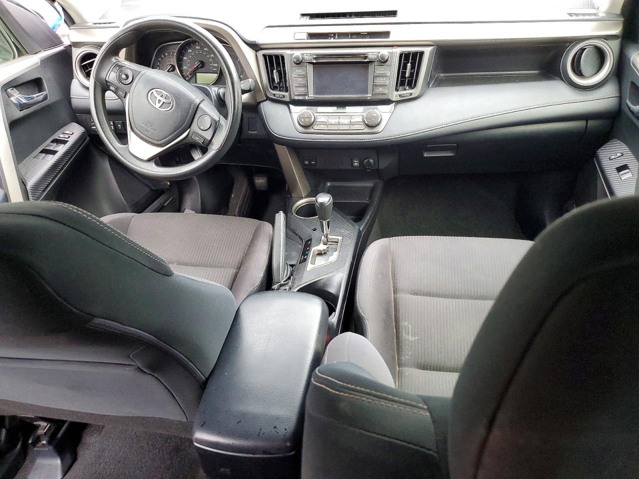 2014 TOYOTA RAV4 XLE photo 8