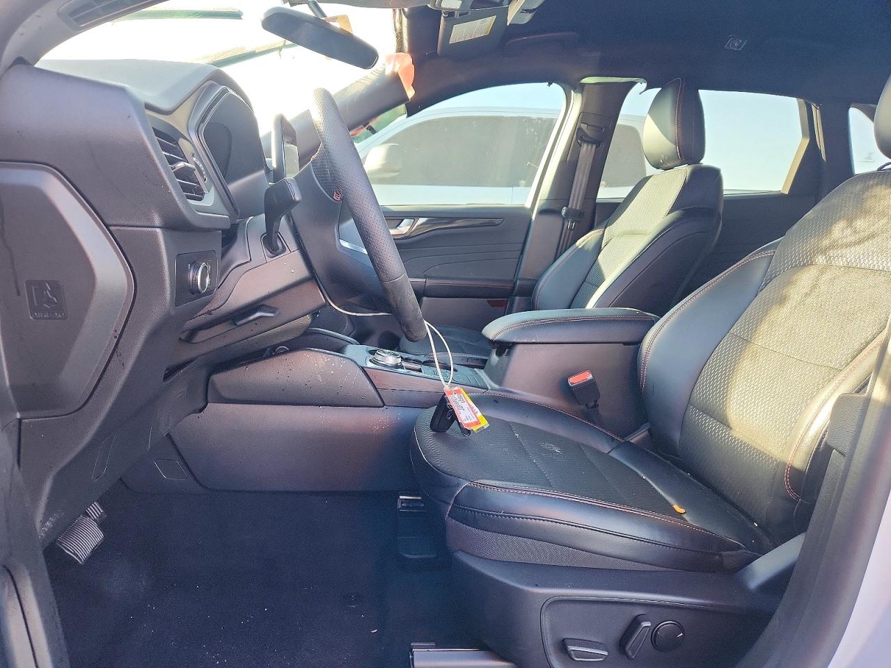 2025 FORD ESCAPE ST LINE photo 7