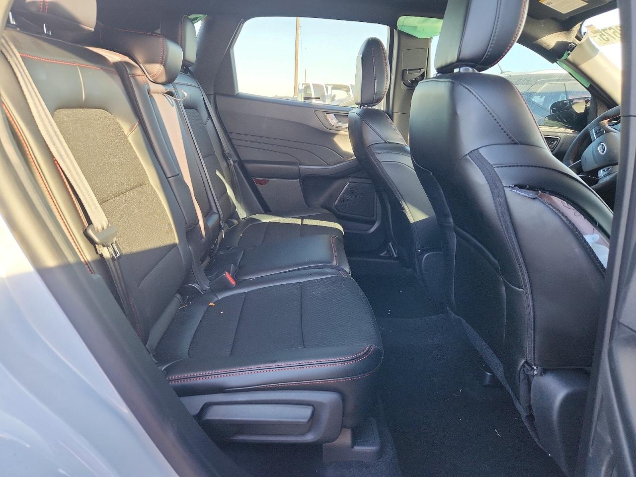 2025 FORD ESCAPE ST LINE photo 10