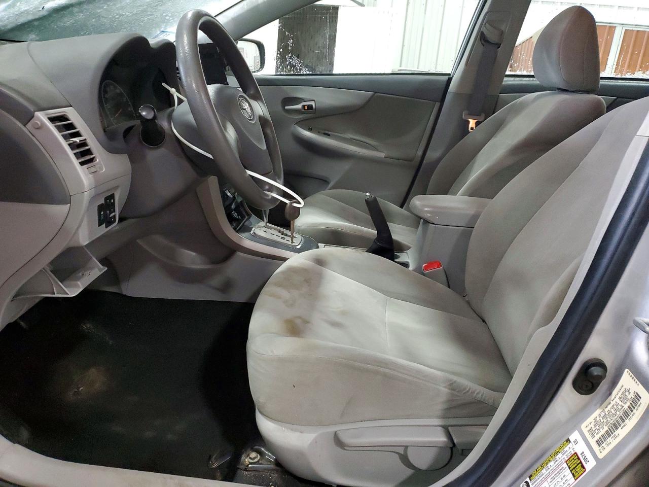 2010 TOYOTA COROLLA BASE photo 13