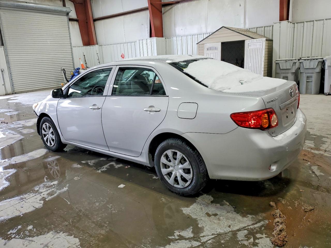 2010 TOYOTA COROLLA BASE photo 3