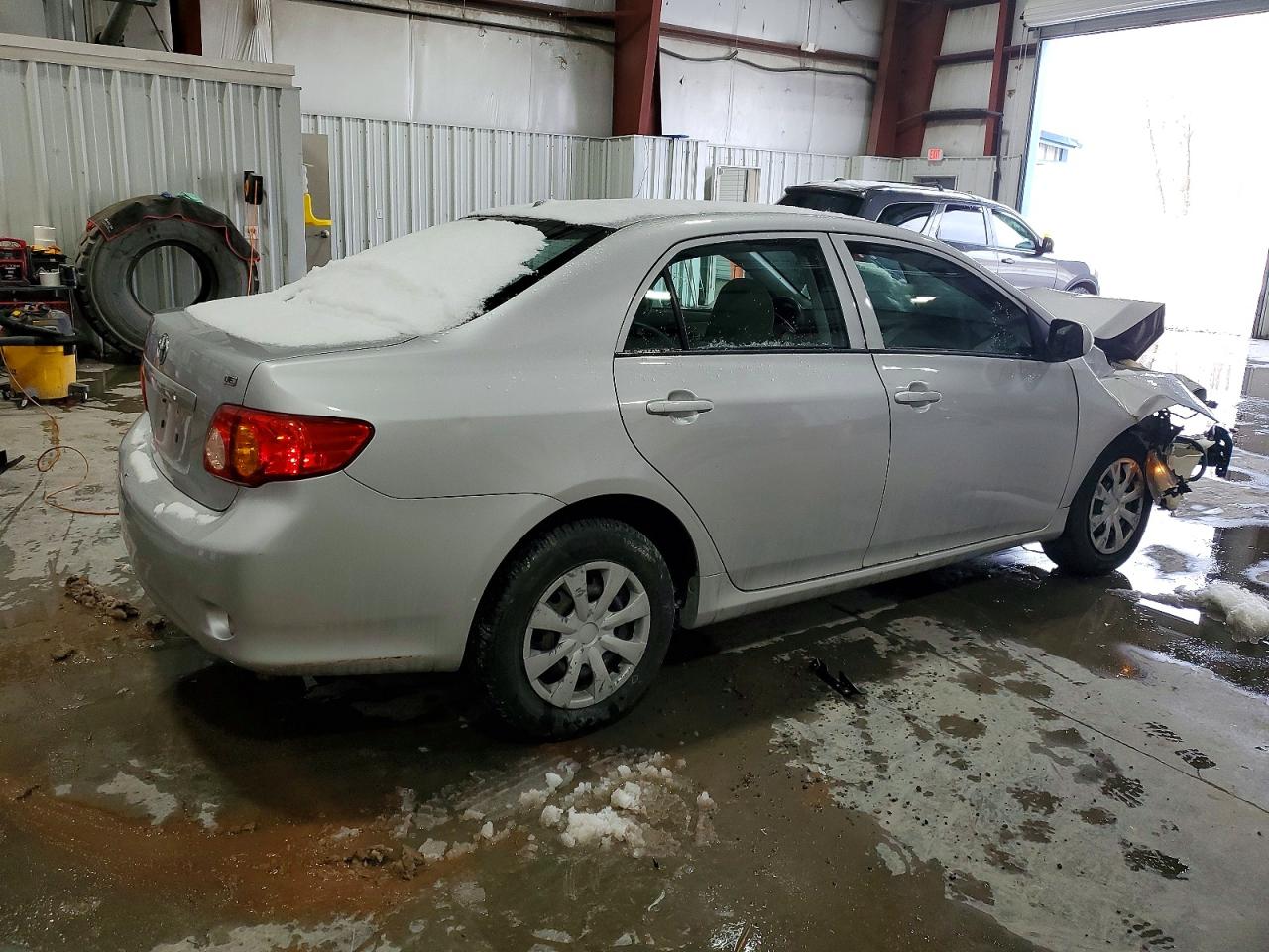 2010 TOYOTA COROLLA BASE photo 5