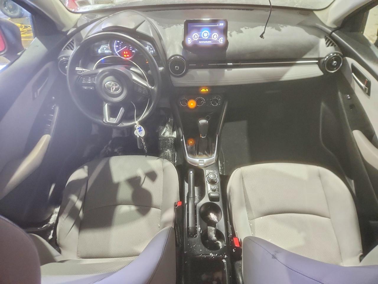 2019 TOYOTA YARIS L photo 8