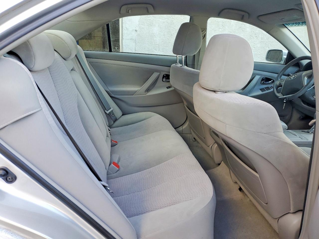 2011 TOYOTA CAMRY BASE photo 10