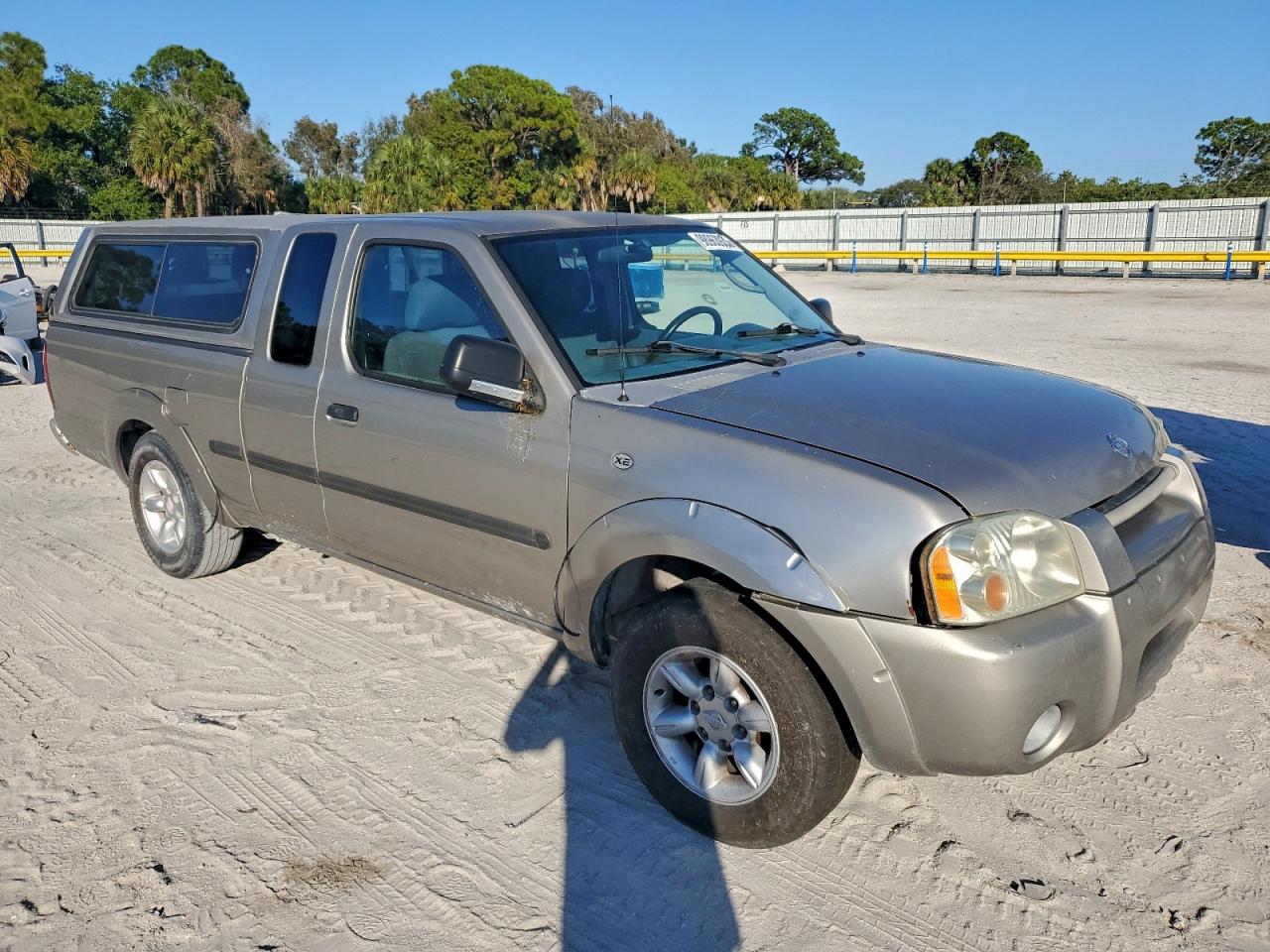 2002 NISSAN FRONTIER KING CAB XE photo 7