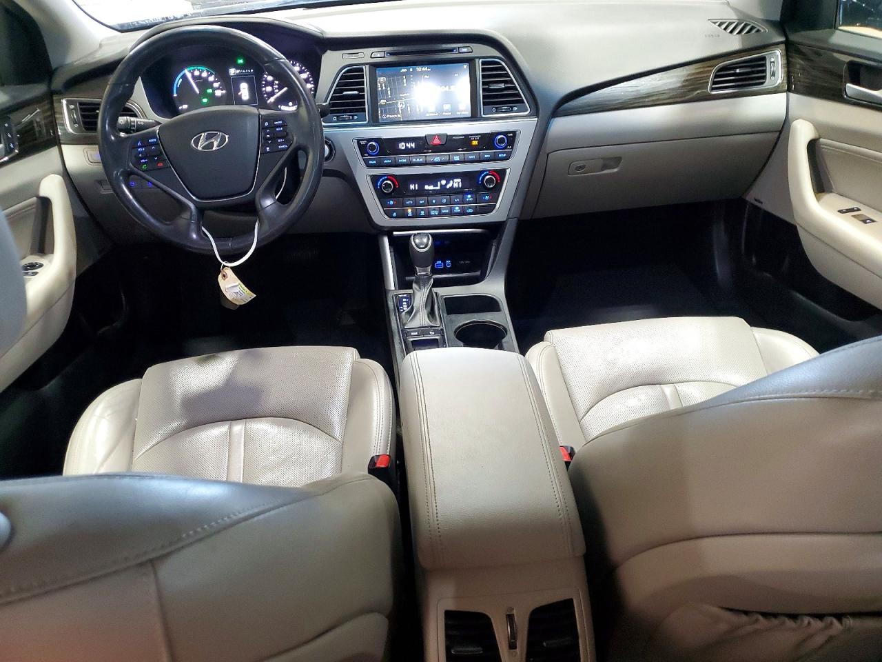 2016 HYUNDAI SONATA HYBRID photo 8
