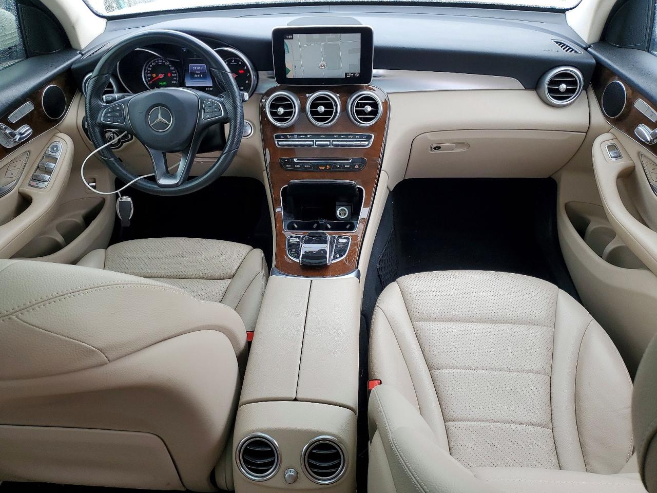 2016 MERCEDES-BENZ GLC 300 photo 8