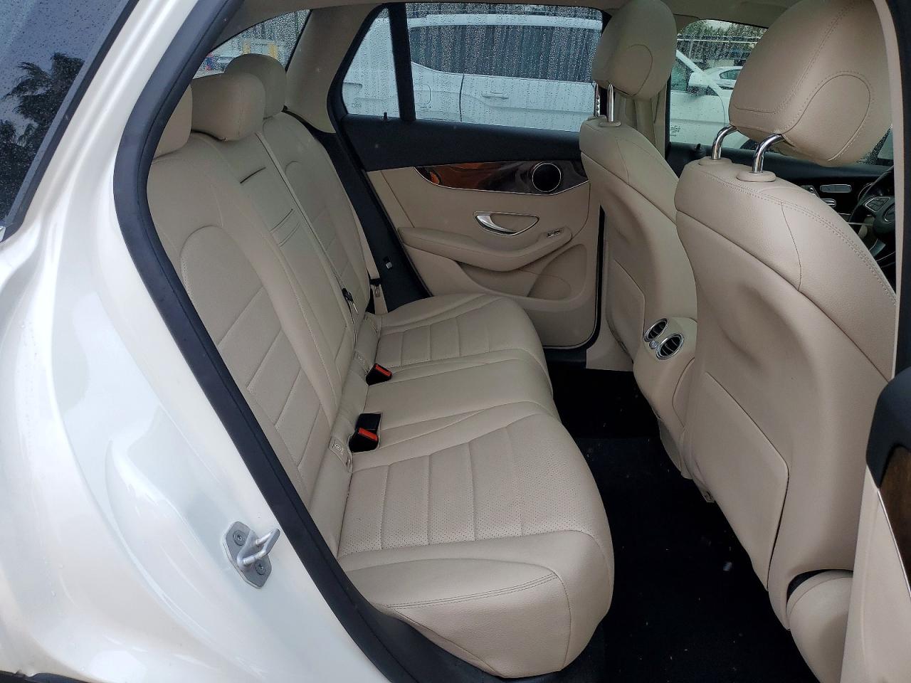 2016 MERCEDES-BENZ GLC 300 photo 11