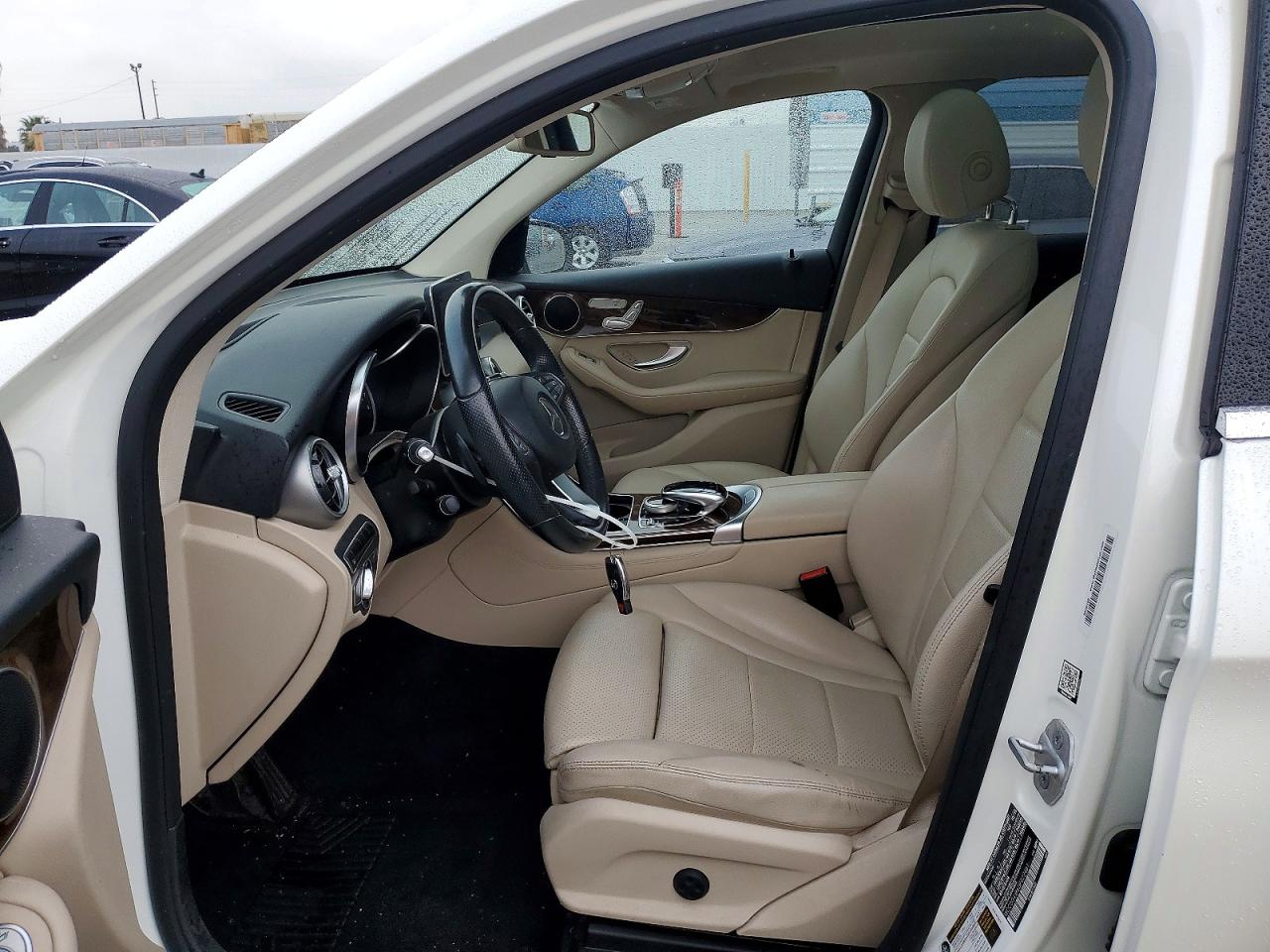 2016 MERCEDES-BENZ GLC 300 photo 7