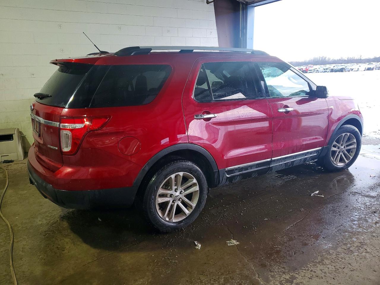 2013 FORD EXPLORER XLT photo 3