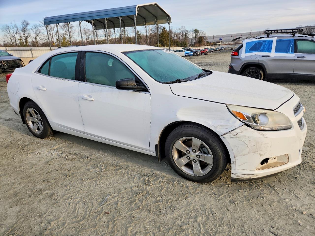 2013 CHEVROLET MALIBU LS photo 4