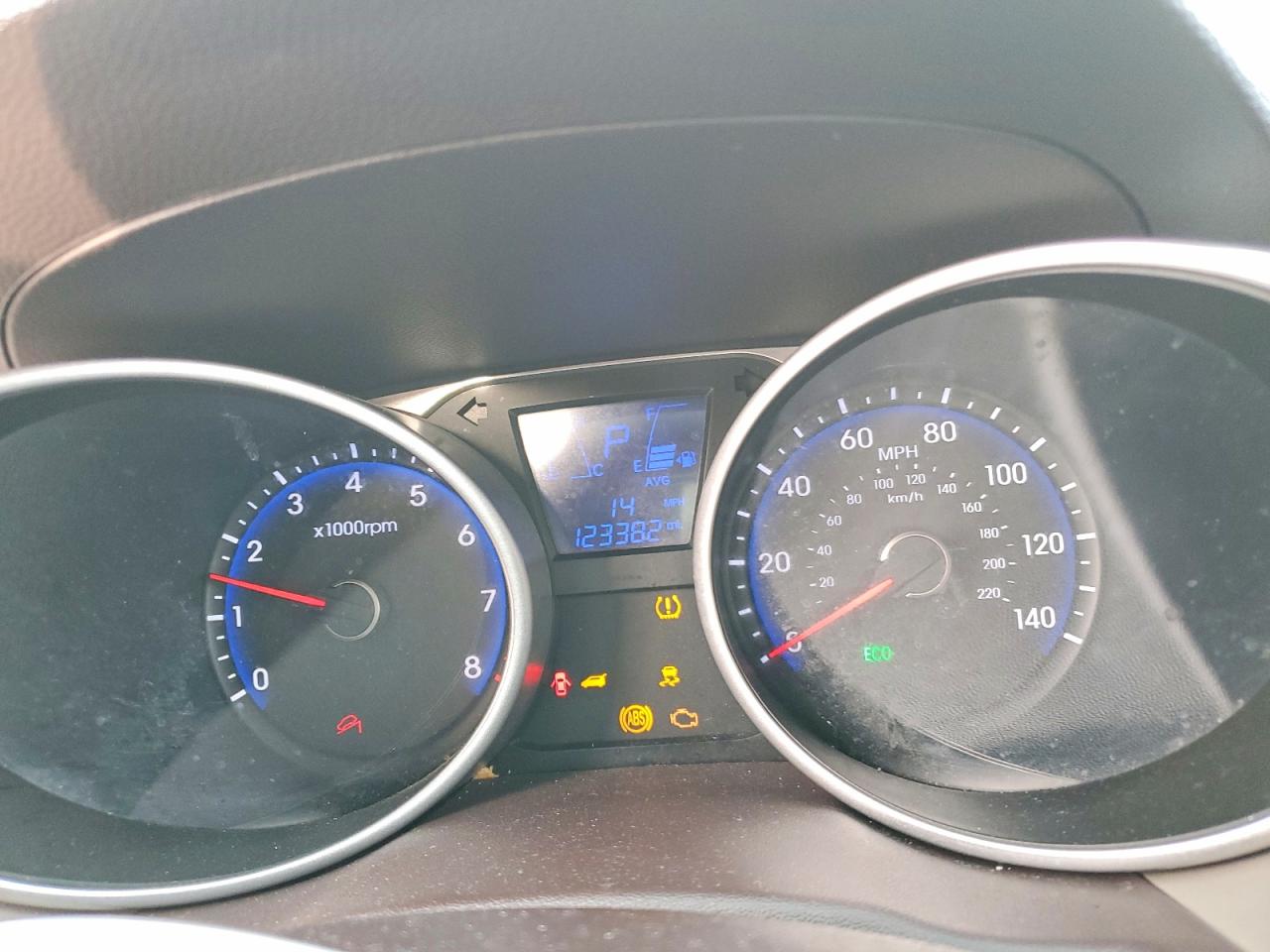 2015 HYUNDAI TUCSON GLS photo 9