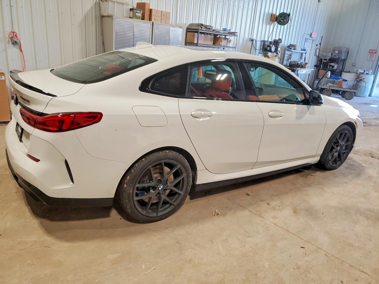 2022 BMW M235XI photo 3