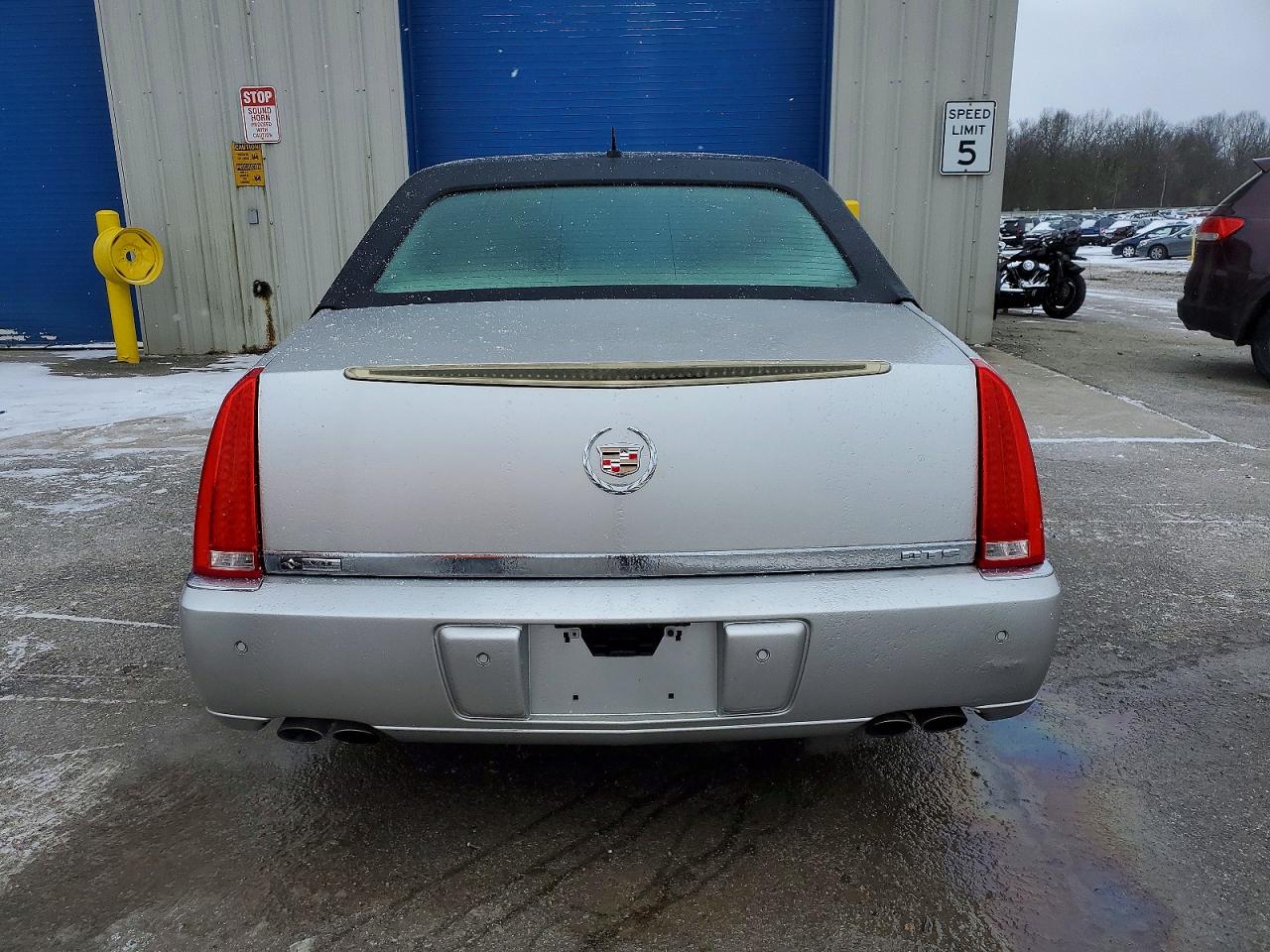 2007 CADILLAC DTS photo 6