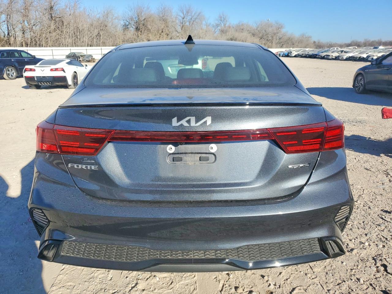 2024 KIA FORTE GT LINE photo 11