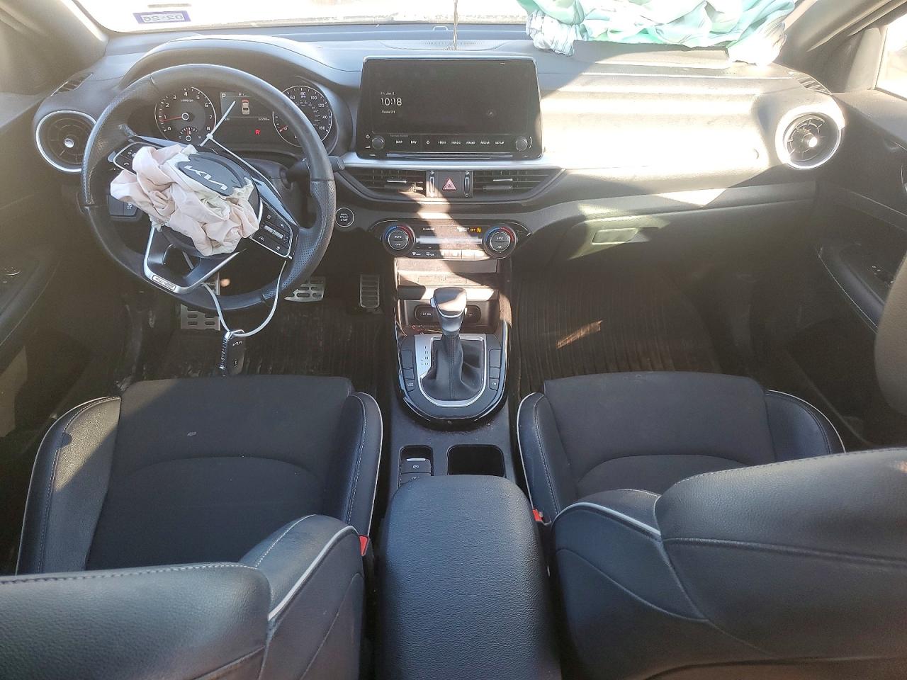 2024 KIA FORTE GT LINE photo 15