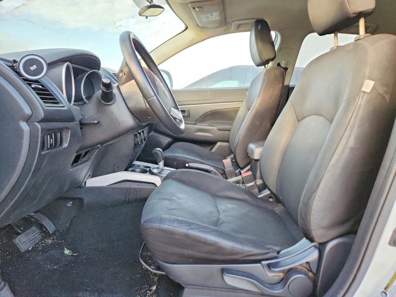 2014 MITSUBISHI OUTLANDER SPORT ES photo 7