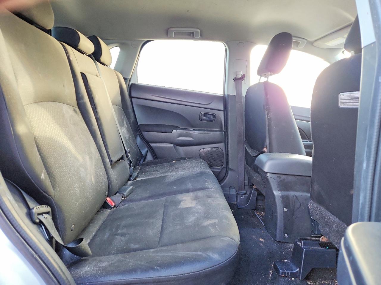 2014 MITSUBISHI OUTLANDER SPORT ES photo 11